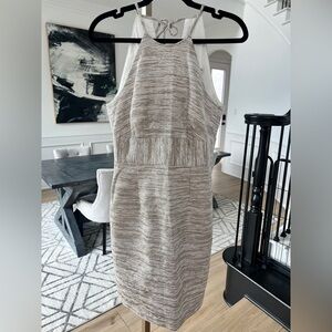 ✨ Trina Turk Textured Sheath Dress - Size 4 EUC